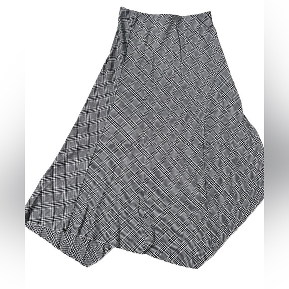 FIFTEENTWENTY Houndstooth Asymmetrical Maxi Skirt - Picture 10 of 11